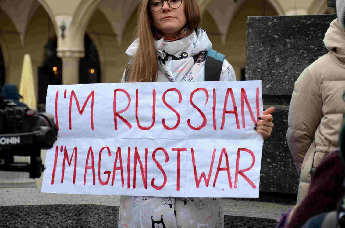 images my ideas 15/15 WC Silar 02022_1234_Russian_diaspora_protests_against_war_in_Ukraine.jpg